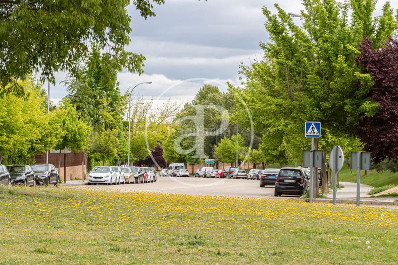 Foto bd80e19c-c1ab-4a23-9724-083680ace6bf. Pis amb calefacció aparcament piscina a Aravaca Madrid