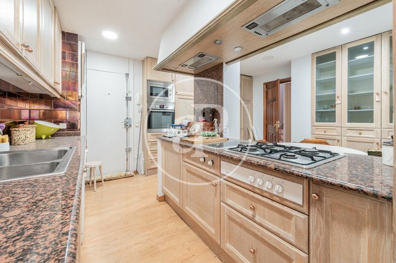 Foto 394019dc-bd83-4dd3-ace5-df4299e9bcb7. Appartamento con riscaldamento parcheggio in Ríos Rosas-Nuevos Ministerios Madrid