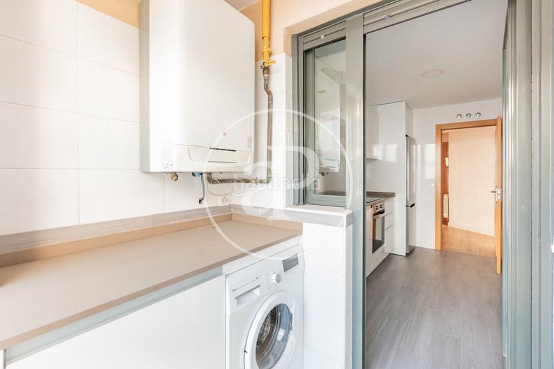 Foto cff66dd5-c1c2-4fc6-bfbf-2c58a103c832. Miete etagenwohnung mit heizung parking in Goya Madrid