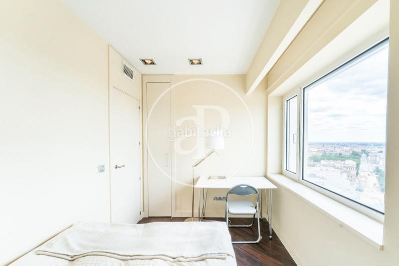 Foto c980a7b3-7496-4951-a283-5ceecba6dea8. Rent flat with heating pool in Argüelles Madrid