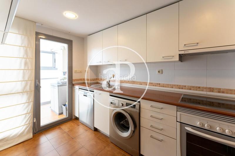 Foto eb347824-44f3-451f-bef5-a26d74cb2b9a. Miete etagenwohnung mit heizung parking pool in Las Tablas Madrid