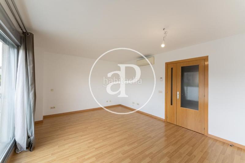 Foto 16235995-2e1b-49fa-8266-4d06aace47a2. Rent flat with heating parking pool in Las Tablas Madrid