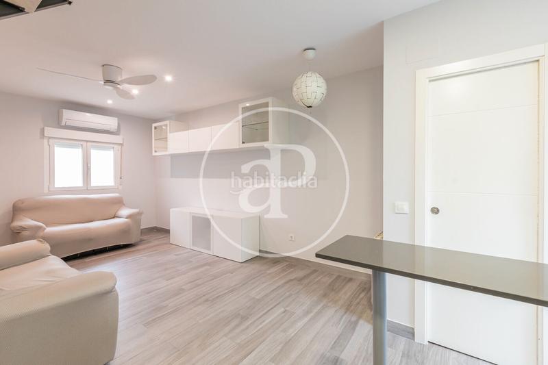 Foto 0fd2bb72-4847-46d5-a187-deabb25387f8. Rent duplex with heating in Quintana Madrid