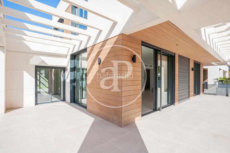 Foto 14d7c7af-2c51-4fbd-8a03-6062210d8915. Casa bifamiliare in c. del abeto 8 in Valdemarín Madrid