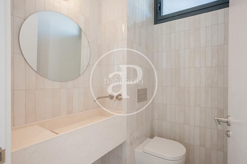 Foto 3625bc5f-9f4a-4f56-9e9c-c0cf3a404c3f. Casa bifamiliare in c. del abeto 8 in Valdemarín Madrid