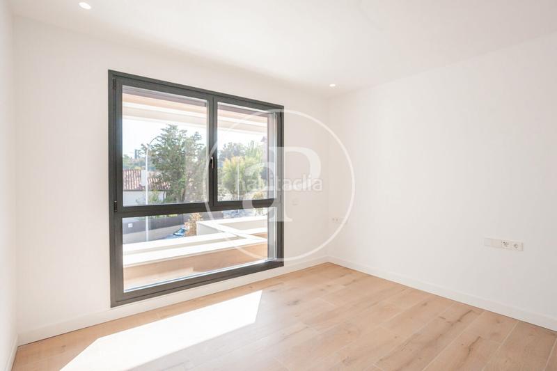 Foto 5813ab14-1943-4567-982c-99e7e5a1e917. Casa bifamiliare in c. del abeto 8 in Valdemarín Madrid