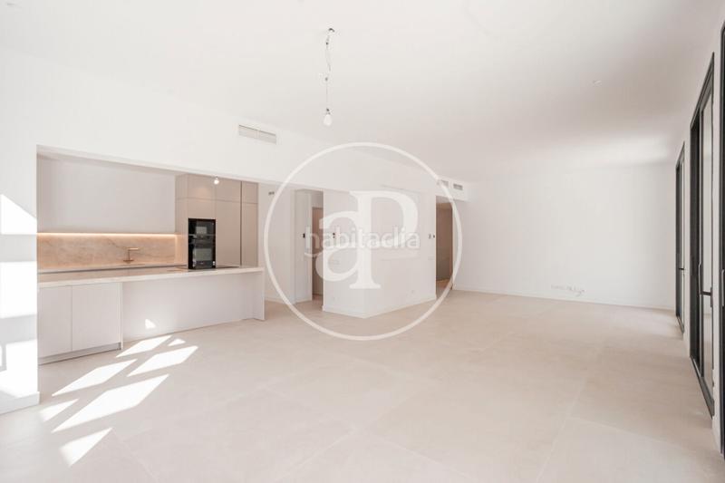 Foto 66e41c7d-ba96-4d49-828a-2aa944cb87bb. Casa bifamiliare in c. del abeto 8 in Valdemarín Madrid