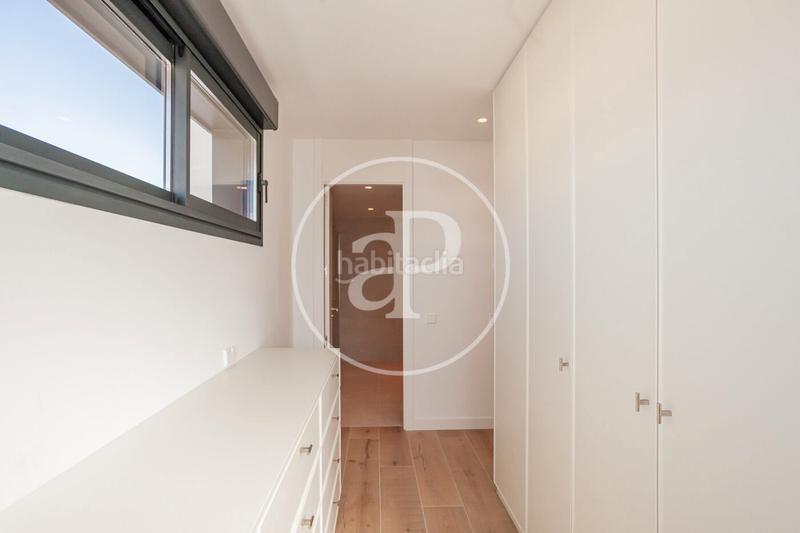 Foto 990f2100-63f7-4a6c-b4c0-2b01ef0ee180. Casa bifamiliare in c. del abeto 8 in Valdemarín Madrid