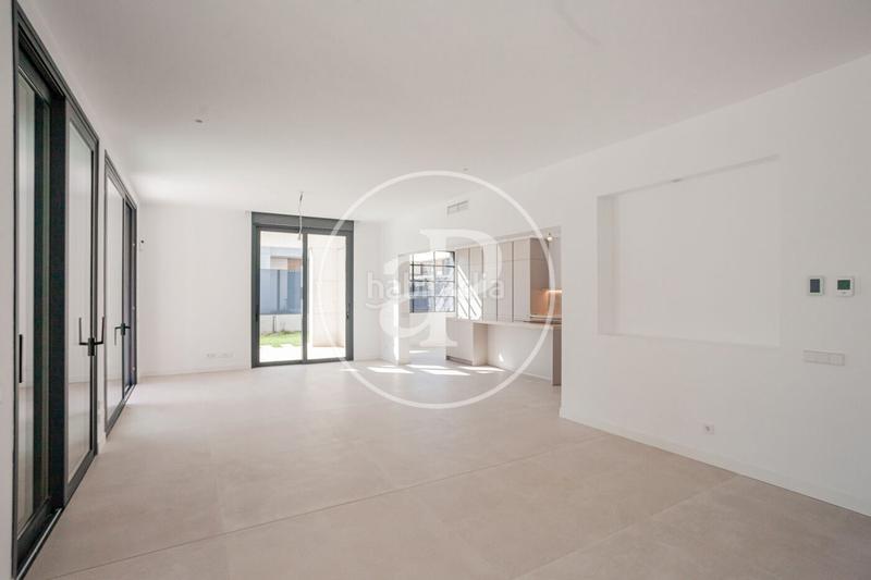 Foto a54eb56c-13b1-4d0d-9a1c-170cbc037aef. Casa bifamiliare in c. del abeto 8 in Valdemarín Madrid