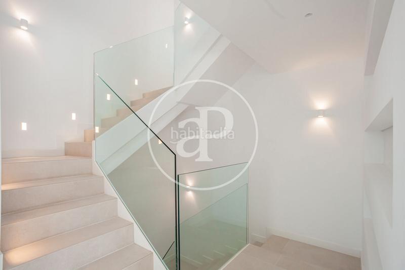 Foto e85ec786-a091-4a6a-86a1-7579233013fe. Casa bifamiliare in c. del abeto 8 in Valdemarín Madrid