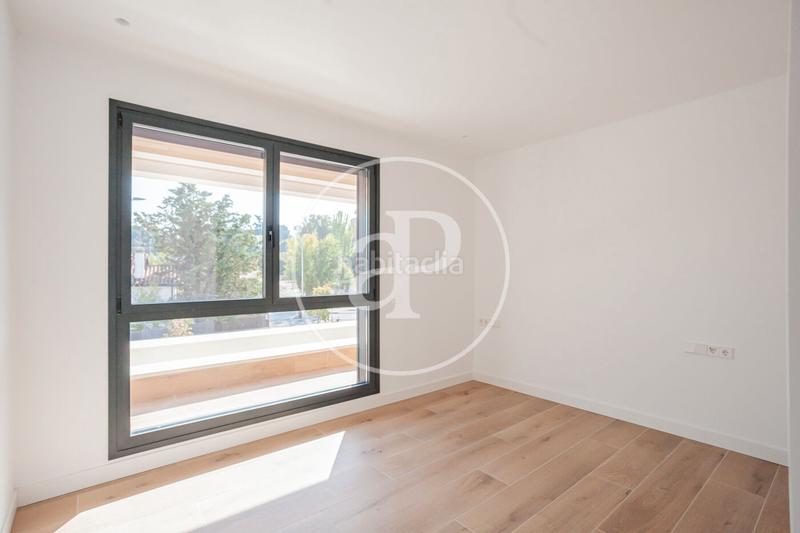 Foto efc53dae-63c8-4e95-b7b2-65b48a6ec06b. Casa bifamiliare in c. del abeto 8 in Valdemarín Madrid