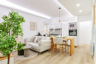 Pis a Fuente del Berro. Piso en venta en fuente del berro