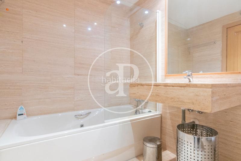 Foto f954e6e6-e99e-4c57-b904-103c2fd10a42. Location appartement avec chauffage parking dans Castellana Madrid