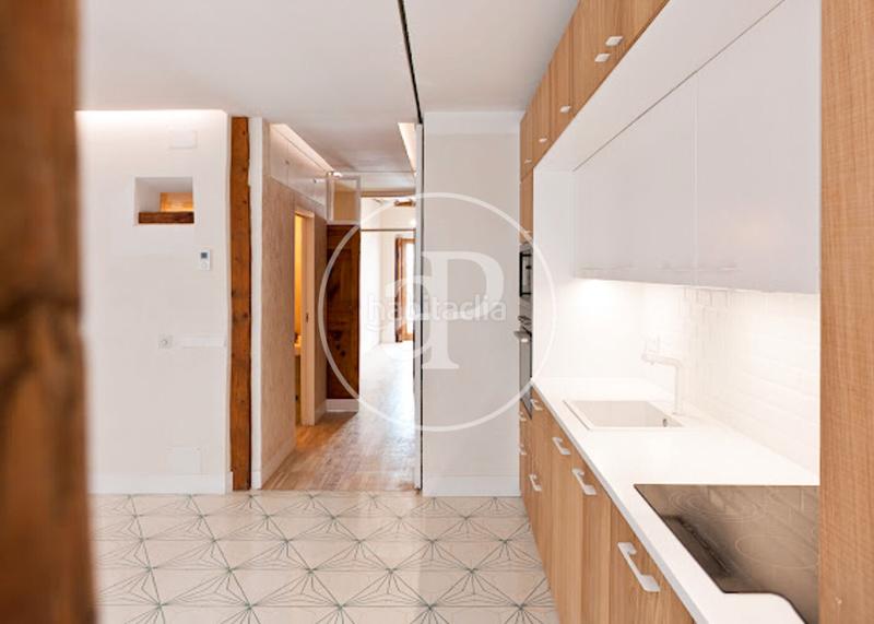 Foto 6616d85e-13fc-47b6-ba69-c4fa90240e09. Piso  en venta en calle palma en Universidad-Malasaña Madrid