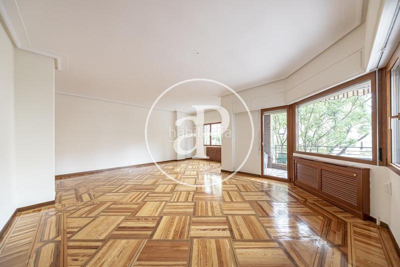 Foto f04896c0-1241-4f19-8780-6b2535fb1cde. Location appartement avec chauffage parking dans Jerónimos Madrid