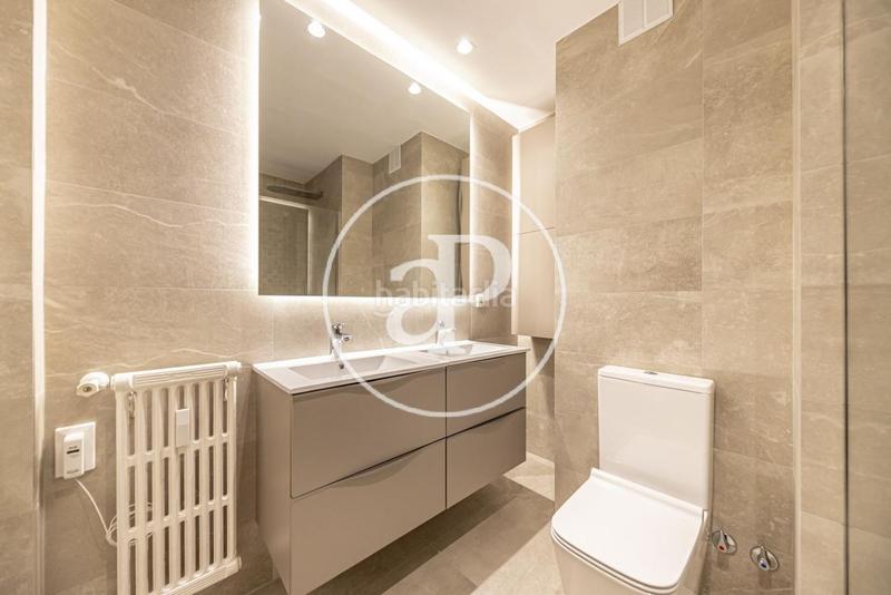 Foto 7b29cc78-211b-454e-a1ca-2ccdf7ff0b40. Rent flat with heating parking in Jerónimos Madrid