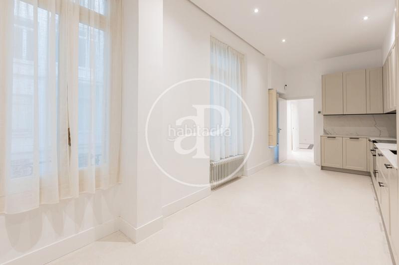 Foto 097a4d57-0a5d-4d9b-9cff-9caa6094aea4. Rent flat with heating in Almagro Madrid