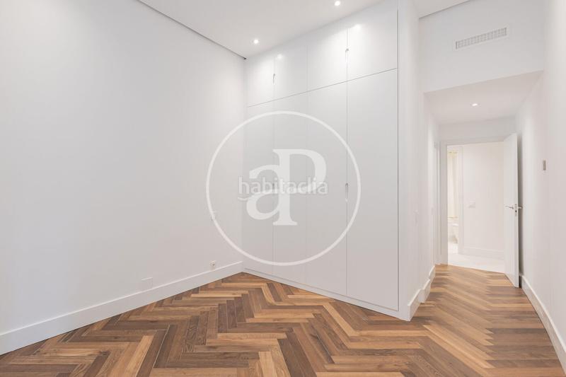 Foto bbe4768e-f5b8-44db-843b-0a80b11704a3. Rent flat with heating in Almagro Madrid