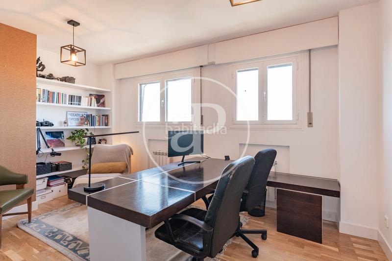 Foto fc50f85a-ef7a-46ea-a8ca-228fe3b641a9. Alquiler piso vivienda en alquiler próximo a plaza castilla en Madrid