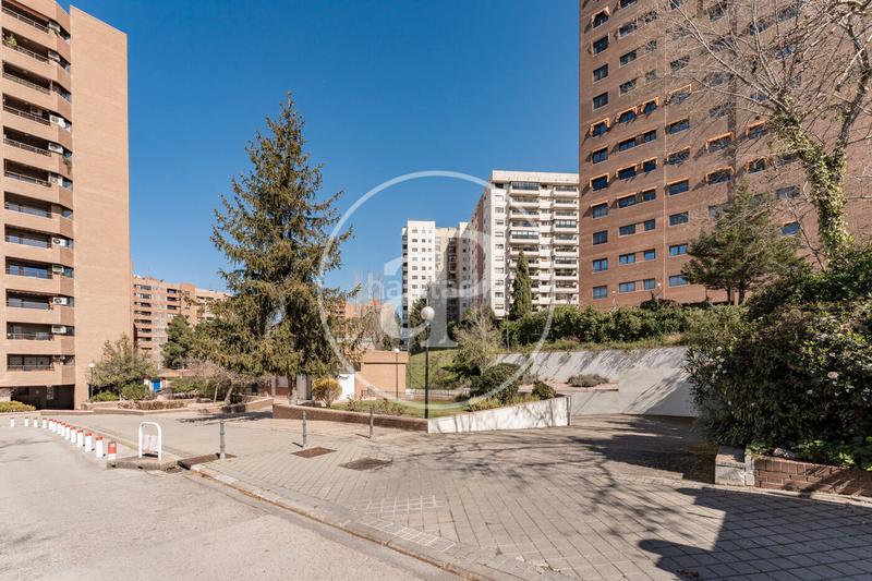 Foto b68fef8d-84c3-4737-88e3-bcdb839a5668. Location appartement avec chauffage parking piscine dans Madrid