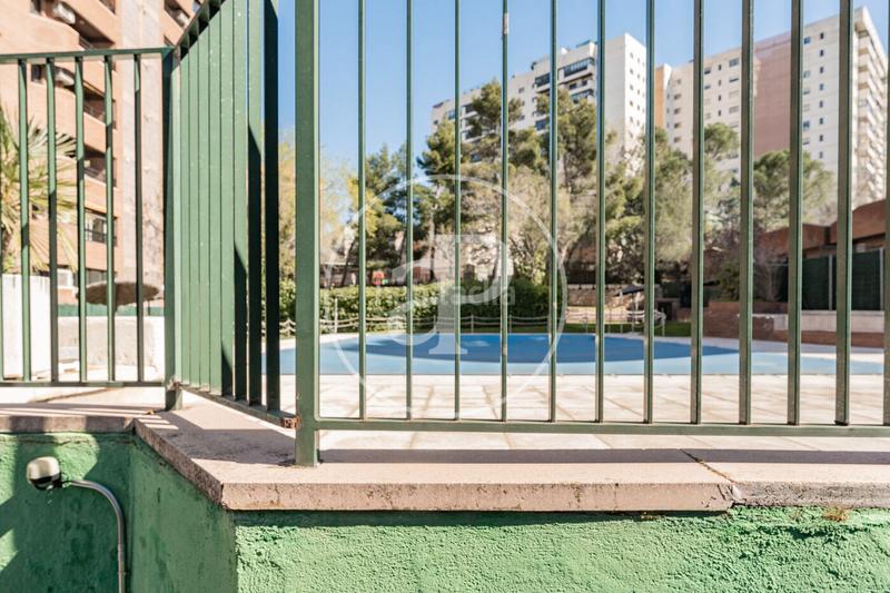 Foto d75a8e02-f5d4-47cc-8aee-5644357627fc. Miete etagenwohnung mit heizung parking pool in La Paz Madrid