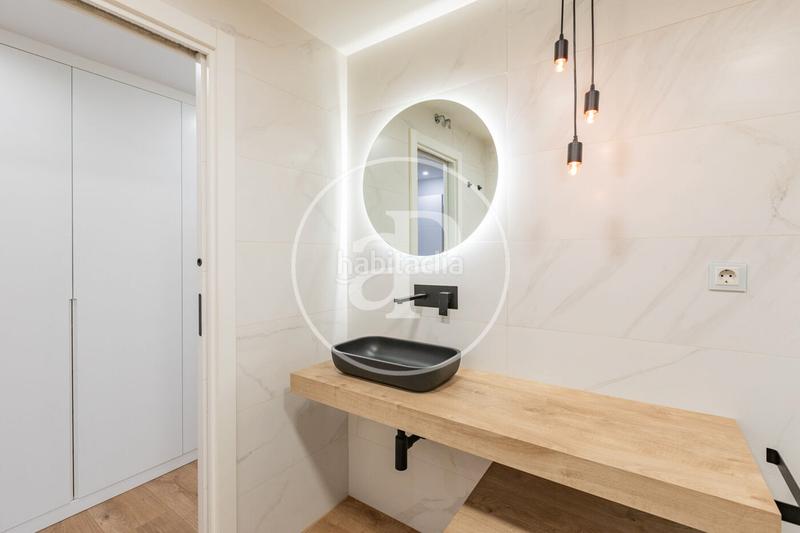 Foto 9068939a-3beb-41c6-b038-7eed2307b810. Location appartement avec chauffage parking piscine dans La Moraleja