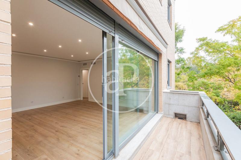 Foto abdf2185-0128-4ac6-9af1-1796f3d74bbb. Location appartement avec chauffage parking piscine dans La Moraleja