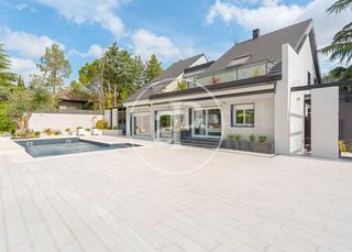 Casa a Urbanización La Moraleja. Casa independiente en venta en la moraleja