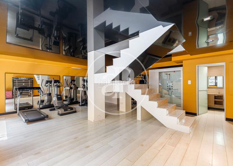 Foto 9707e032-1cf6-44cc-8c65-fcd4e5e61d67. Casa con riscaldamento parcheggio piscina in urbanización La Moraleja La Moraleja