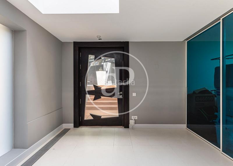 Foto b79c79bf-cf5e-4623-9c47-b478febc1ca7. Casa con riscaldamento parcheggio piscina in urbanización La Moraleja La Moraleja