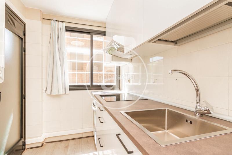 Foto c9d63c83-15df-4db7-9ec3-11f3cadac33c. Affitto appartamento con riscaldamento parcheggio piscina in Madrid