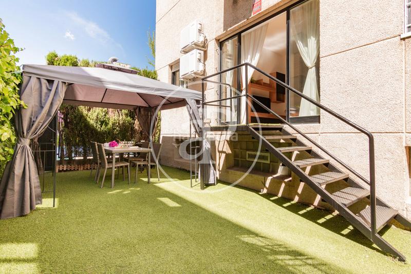 Foto 36681a66-bbfc-4279-872e-754c36f98285. Lloguer pis amb calefacció aparcament piscina a Quintana Madrid