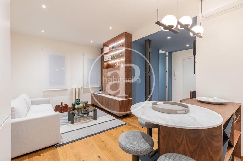 Foto 28b1f08d-5854-4d3f-8fd0-50d5f8d20c86. Rent flat with heating in Recoletos Madrid