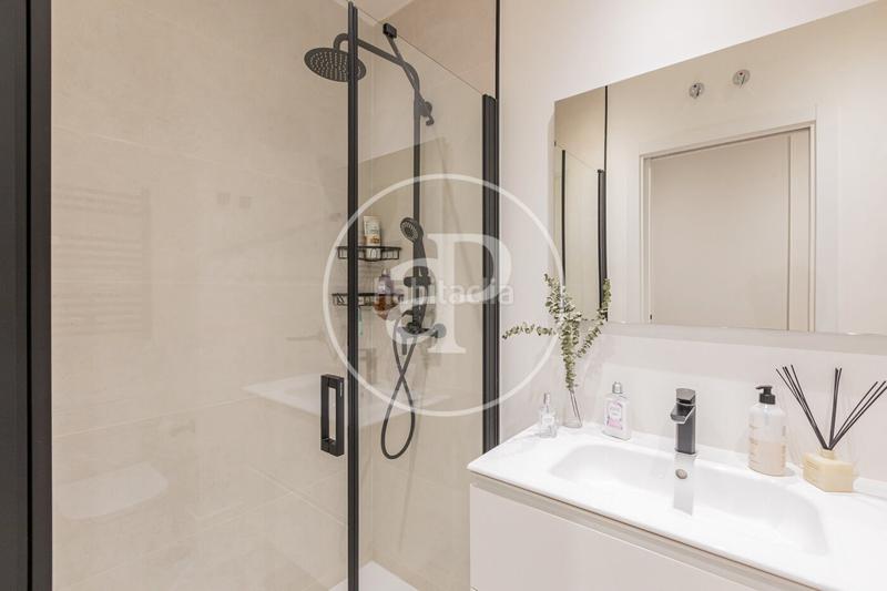 Foto f5ce81ca-cbc5-4215-8b3a-26bbe0a87308. Rent flat with heating in Recoletos Madrid