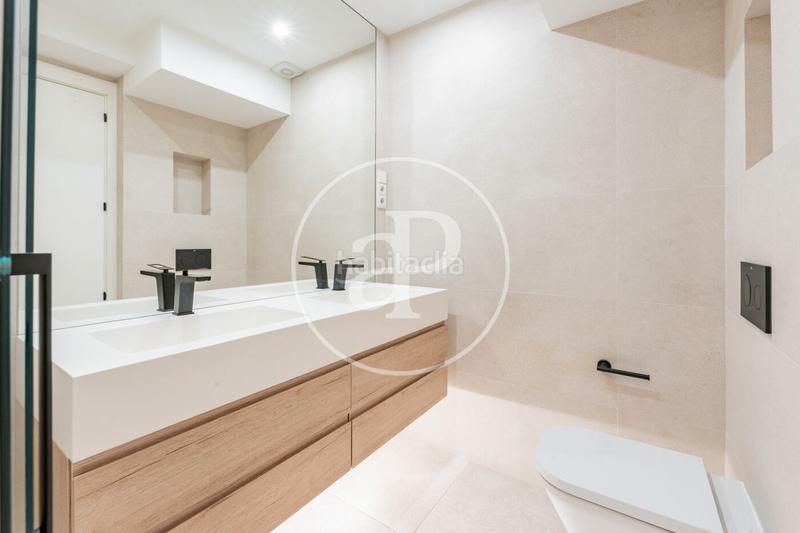 Foto ceb00db8-e087-4bfa-a060-bae19431403a. Location appartement avec chauffage parking dans El Viso Madrid