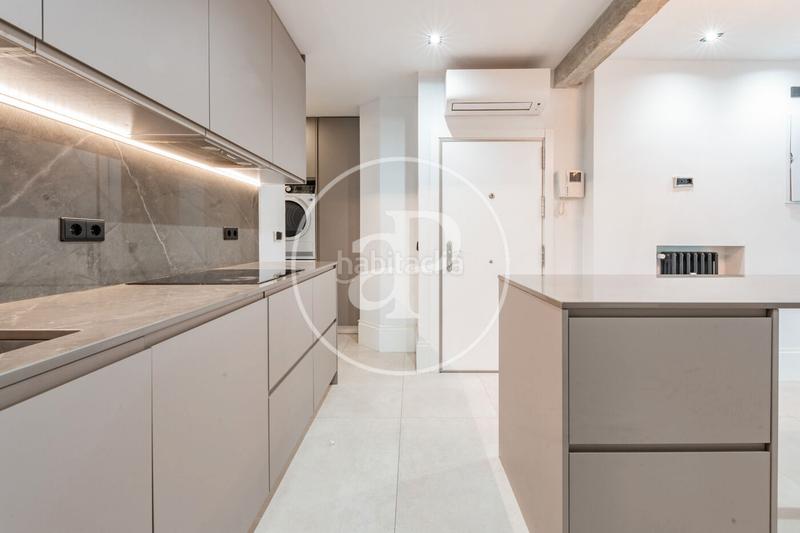 Foto da7306c9-e923-455b-b5c2-a56627d92cca. Location appartement avec chauffage parking dans El Viso Madrid