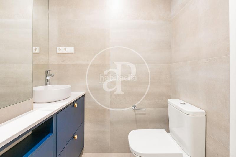 Foto e8713b22-4619-4358-9162-a050fff4e6a1. Location appartement avec chauffage parking dans El Viso Madrid