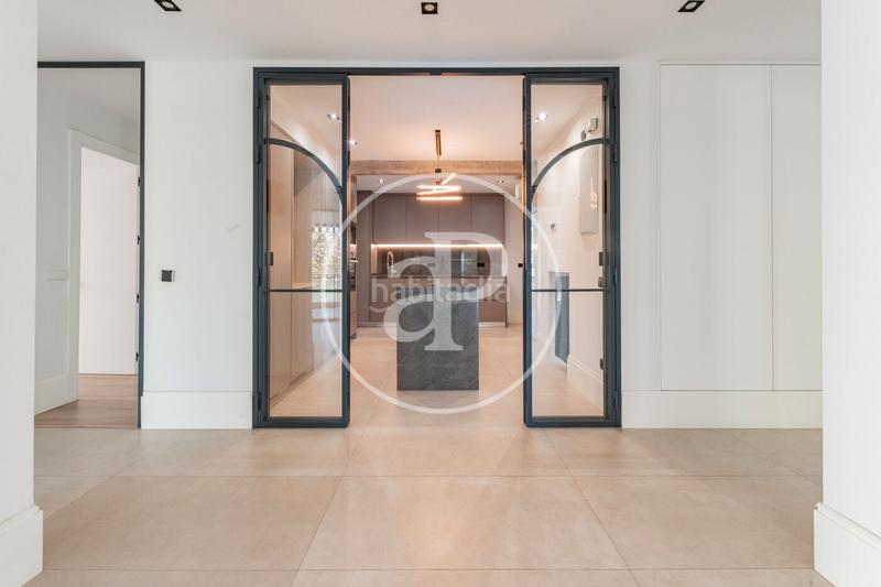 Foto f552e36a-d9af-48c0-8092-8d7f970ebf84. Location appartement avec chauffage parking dans El Viso Madrid