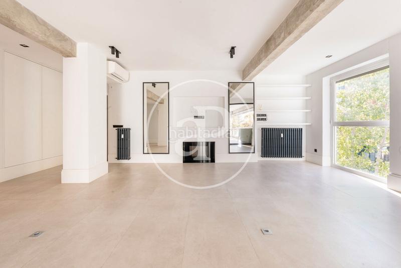 Foto 043d2a2f-b343-44f1-a3da-9e5676f2e398. Rent flat with heating parking in El Viso Madrid