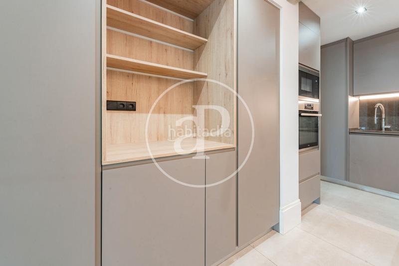 Foto 7442e604-c46c-4114-8dd0-9d40e0ff382b. Rent flat with heating parking in El Viso Madrid