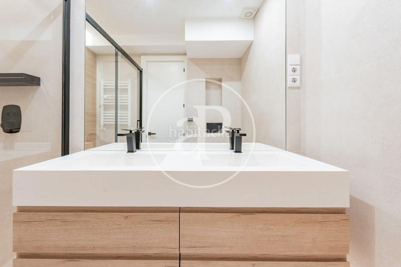 Foto 8769ce8f-6fa2-4ef6-a624-f9bdcef765f7. Rent flat with heating parking in El Viso Madrid