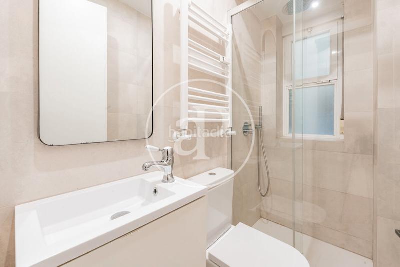 Foto 9a42796b-e91c-4c4b-8e77-5703ed025c95. Rent flat with heating parking in El Viso Madrid
