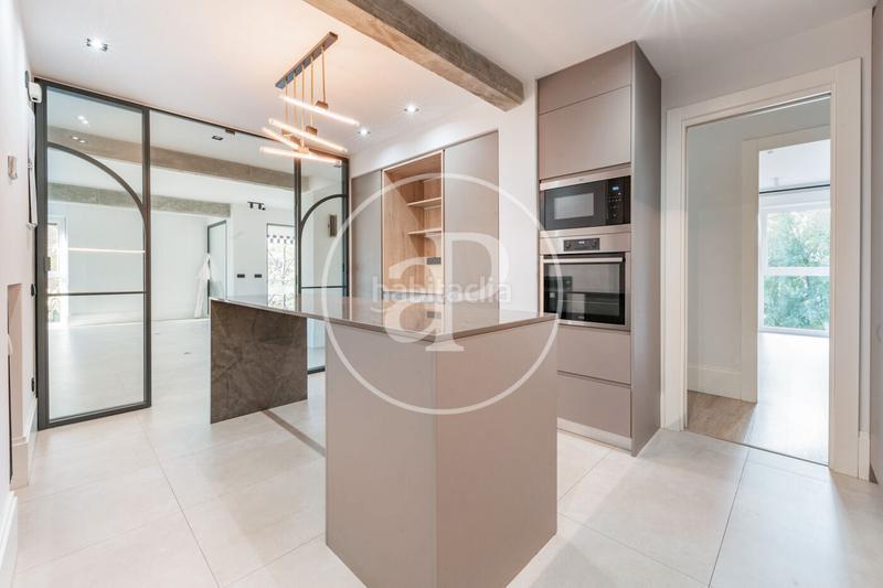 Foto eea2cd09-aaf7-412b-a12a-7c12ffc34762. Rent flat with heating parking in El Viso Madrid