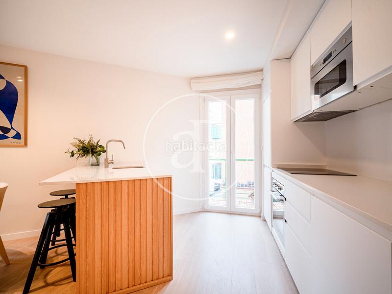 Foto 314f0089-8137-4d4c-9136-9726dabce767. Rent flat with heating in Valdeacederas Madrid