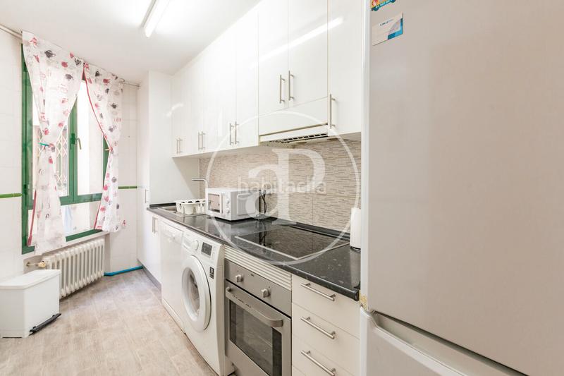 Foto edf0ef27-89bf-4b94-8cec-0b4c74e234bb. Rent flat with heating parking in Argüelles Madrid