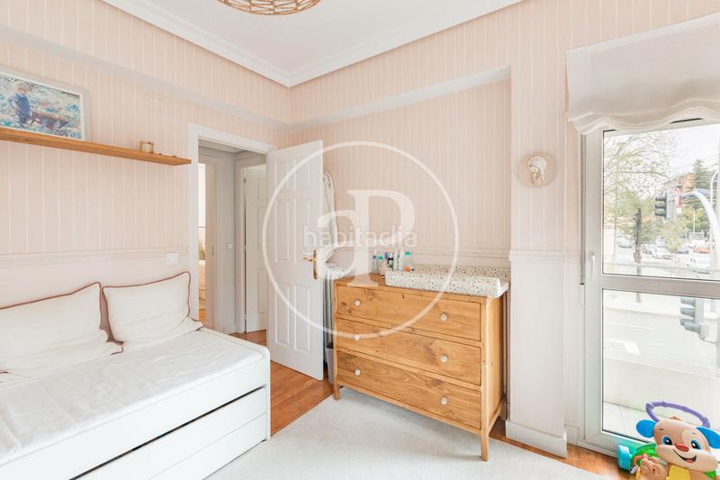 Foto e5a6ce6e-8478-49ee-8f55-6472cde136e4. Pis amb calefacció a Ciudad Jardín Madrid