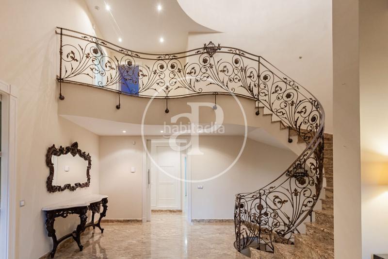 Foto 23cf8e7a-4fad-4094-bc35-4f845087893d. Maison avec chauffage piscine dans El Bosque Villaviciosa de Odón