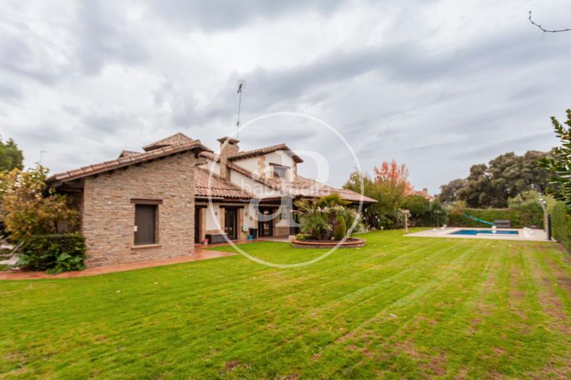 Foto a2eaec38-0d69-48d7-8794-67d92c9e7f6c. Maison avec chauffage piscine dans El Bosque Villaviciosa de Odón