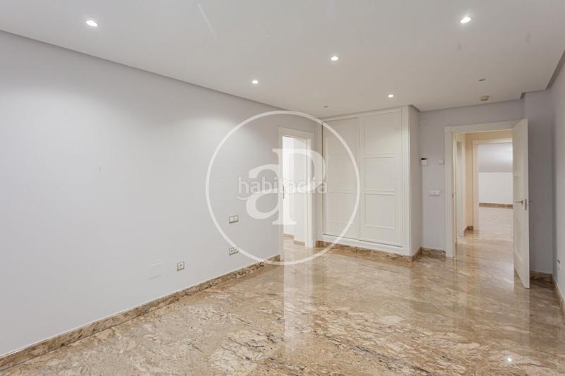 Foto f3f43ab3-a4ba-499a-b4cd-0677fe96cb3e. Maison avec chauffage piscine dans El Bosque Villaviciosa de Odón