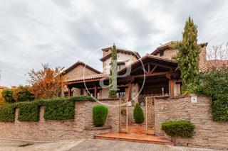 House in El Bosque. Chalet en venta en urbanización el bosque